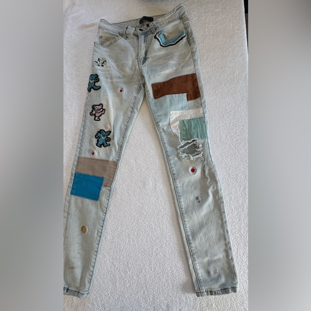 Amiri Grateful Dead Dancing Bears Light Wash Distressed Jeans Size 29 - Picture 4 of 16